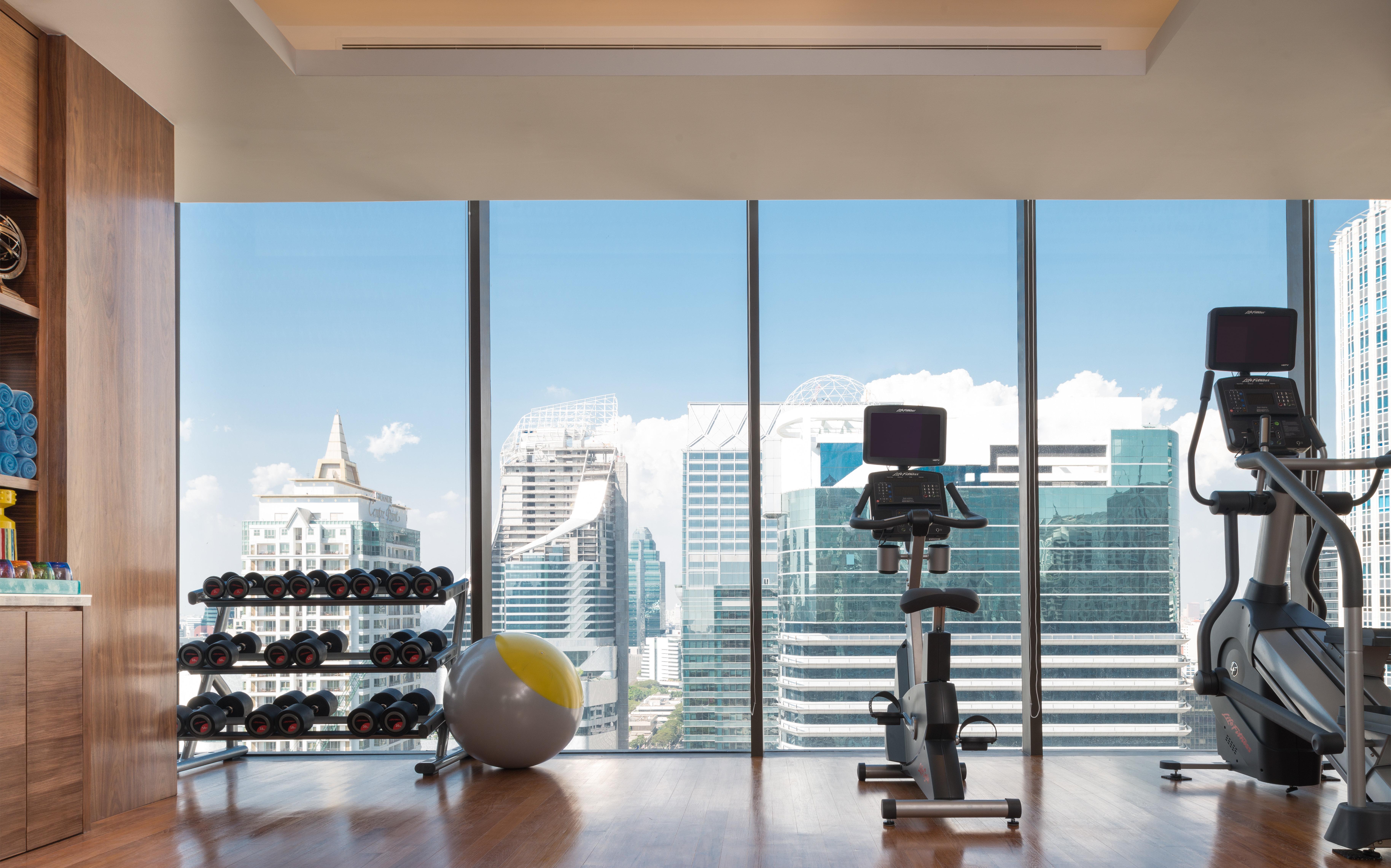 Hotel Indigo Bangkok Wireless Road By Ihg Banguecoque Exterior foto Fitness Center