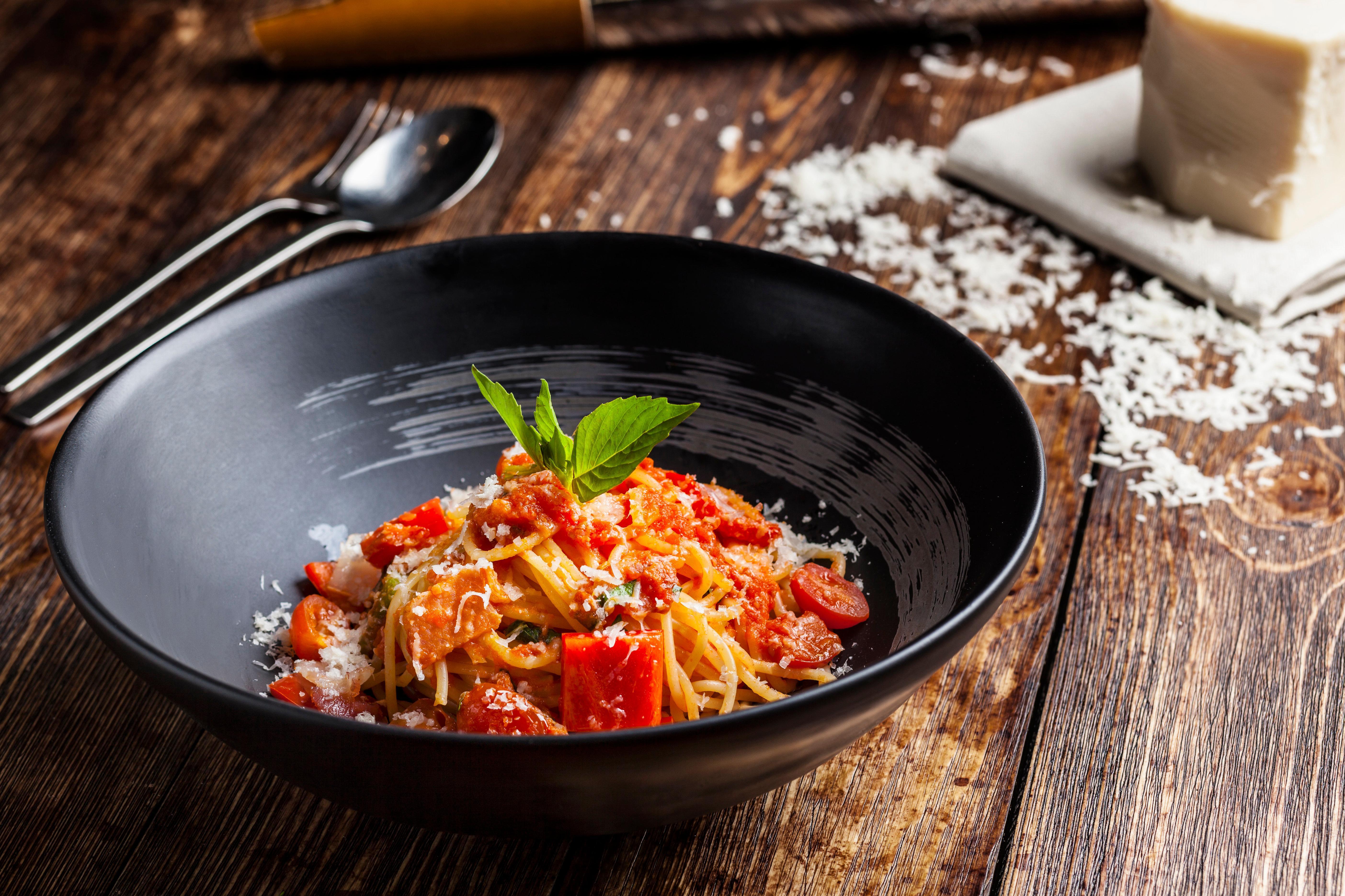 Hotel Indigo Bangkok Wireless Road By Ihg Banguecoque Exterior foto Pasta with tomato sauce