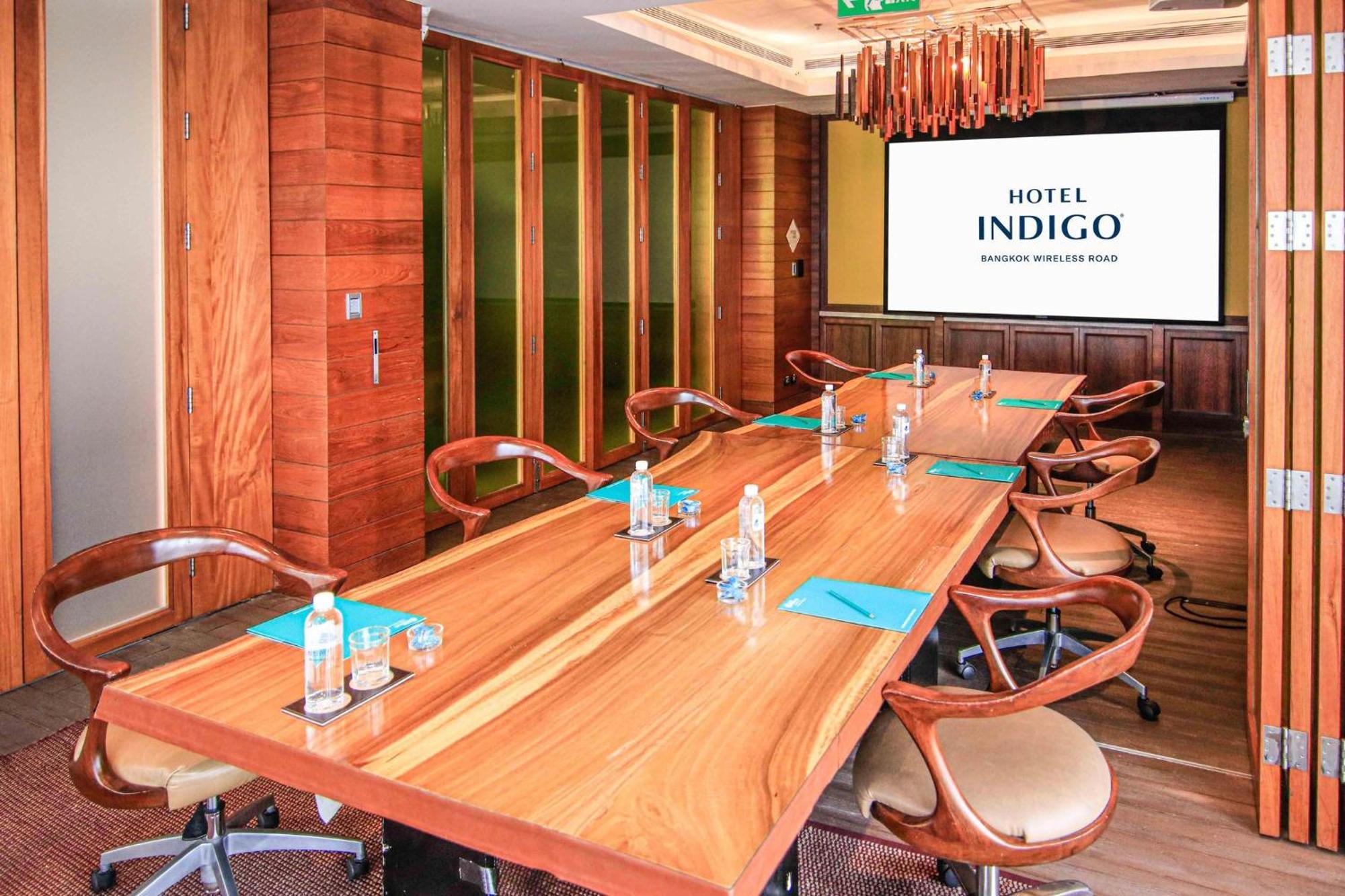 Hotel Indigo Bangkok Wireless Road By Ihg Banguecoque Exterior foto Meeting room at Hotel Indigo, Gurgaon