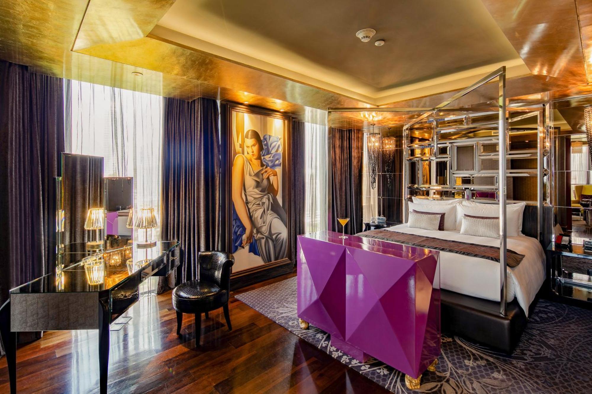 Hotel Indigo Bangkok Wireless Road By Ihg Banguecoque Exterior foto A suite at the W London
